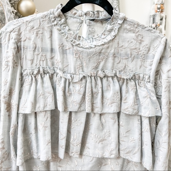 Zara embroidered ruffle top - Picture 3 of 7